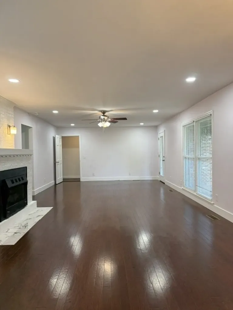 647 52 E Highway, E Portland TN 37148