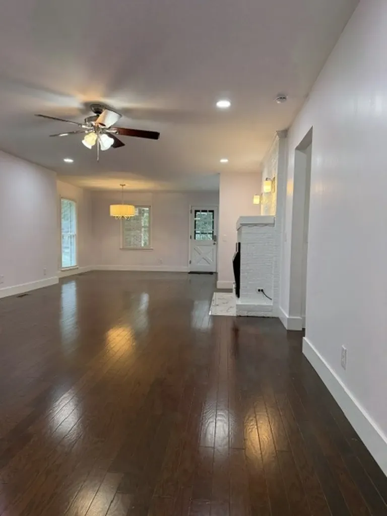 647 52 E Highway, E Portland TN 37148