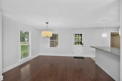 647 52 E Highway, E Portland TN 37148