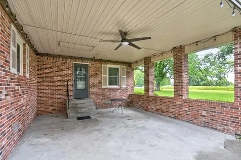 647 52 E Highway, E Portland TN 37148