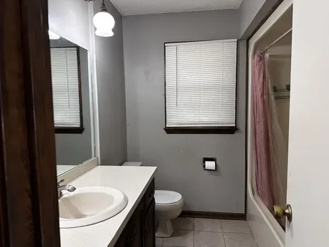 817 Irvin Lane Loretto TN 38469