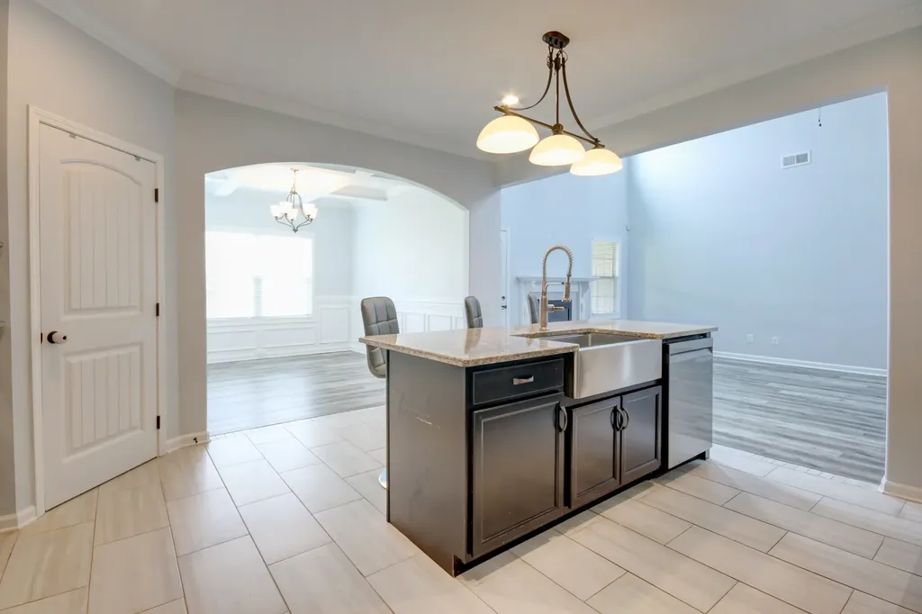 541 Low Country Court Clarksville TN 37042