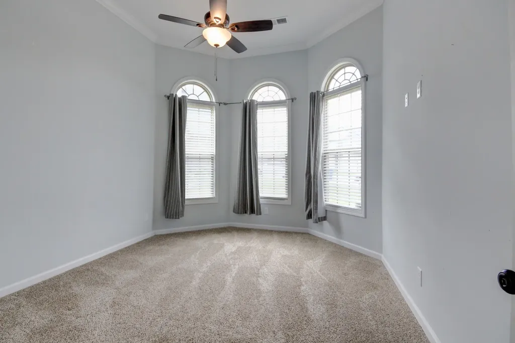 541 Low Country Court Clarksville TN 37042