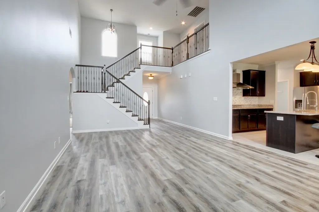 541 Low Country Court Clarksville TN 37042