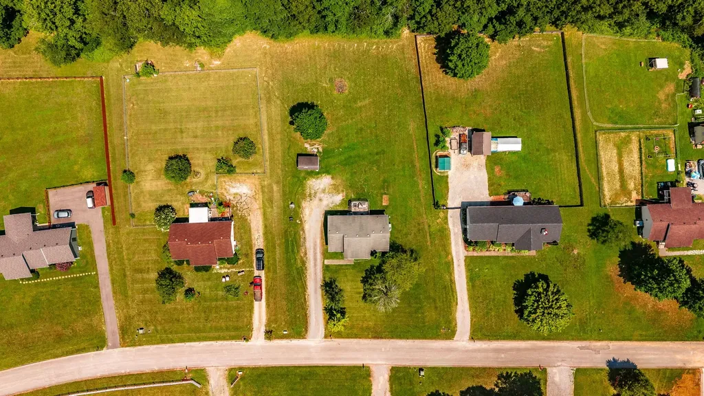2029 Shawnee Lane Greenbrier TN 37073