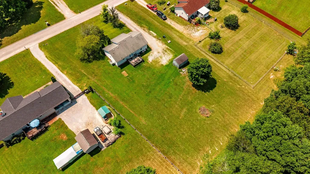 2029 Shawnee Lane Greenbrier TN 37073