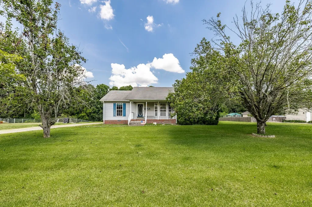 2029 Shawnee Lane Greenbrier TN 37073