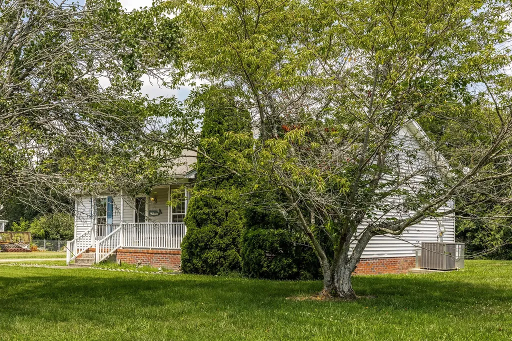 2029 Shawnee Lane Greenbrier TN 37073
