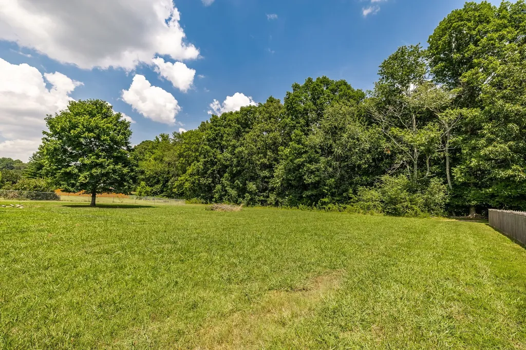 2029 Shawnee Lane Greenbrier TN 37073