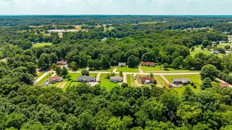 2029 Shawnee Lane Greenbrier TN 37073