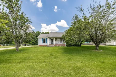 2029 Shawnee Lane Greenbrier TN 37073