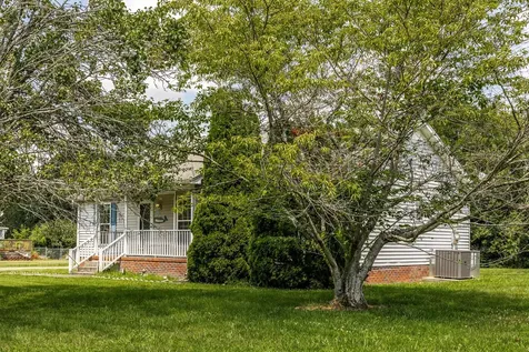 2029 Shawnee Lane Greenbrier TN 37073
