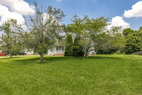 2029 Shawnee Lane Greenbrier TN 37073
