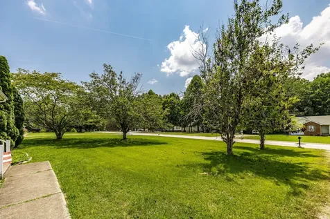 2029 Shawnee Lane Greenbrier TN 37073