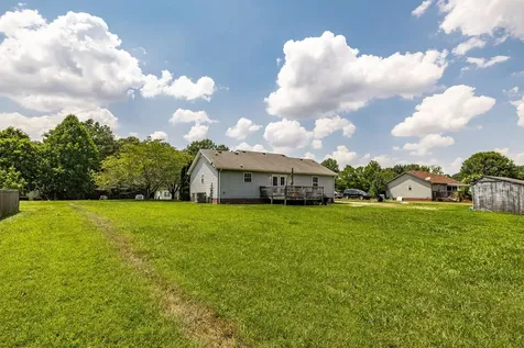 2029 Shawnee Lane Greenbrier TN 37073