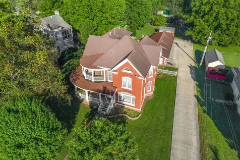 112 E Park Street Guthrie KY 42234