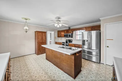 112 E Park Street Guthrie KY 42234