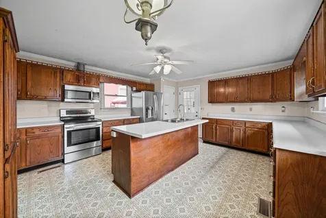 112 E Park Street Guthrie KY 42234