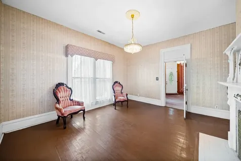 112 E Park Street Guthrie KY 42234