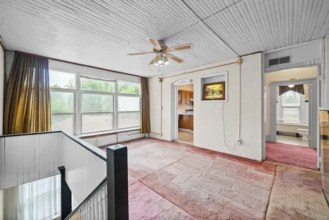 112 E Park Street Guthrie KY 42234