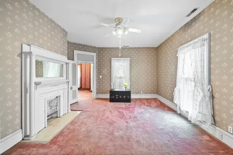 112 E Park Street Guthrie KY 42234