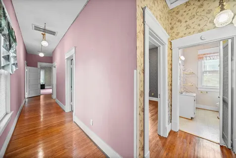 112 E Park Street Guthrie KY 42234