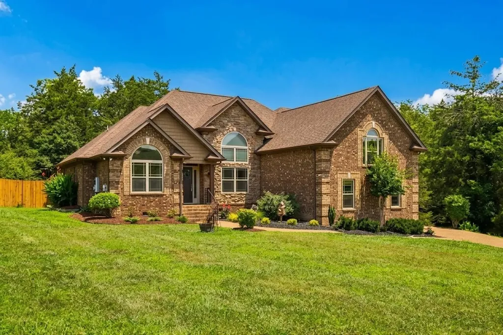 303 Cedar Hollow Court Lebanon TN 37087