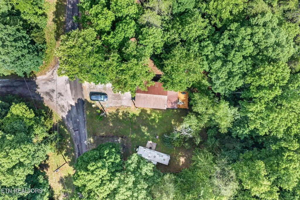 207 David Crockett Road Crossville TN 38572