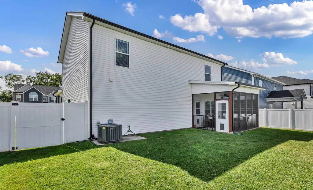 225 Kildeer Drive Clarksville TN 37040