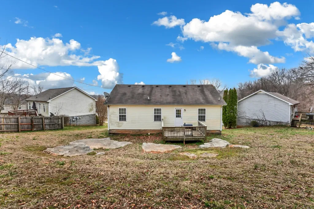 1116 Gunpoint Drive Clarksville TN 37042