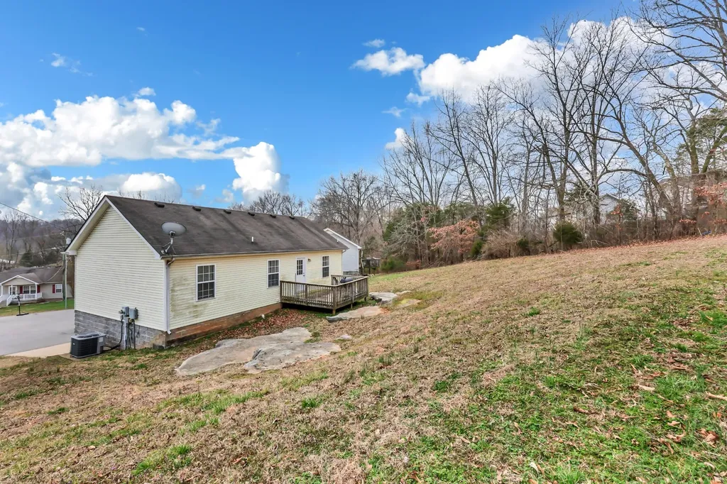 1116 Gunpoint Drive Clarksville TN 37042
