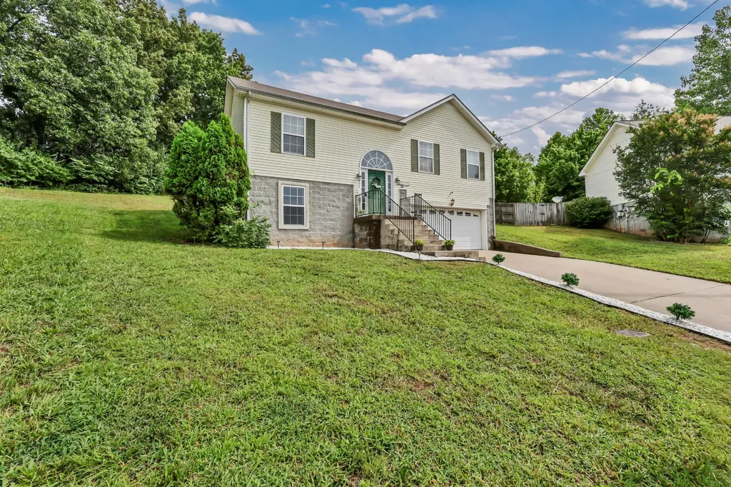1116 Gunpoint Drive Clarksville TN 37042