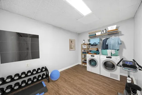 2111 Chamberlain Avenue Chattanooga TN 37404