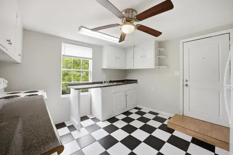 2111 Chamberlain Avenue Chattanooga TN 37404