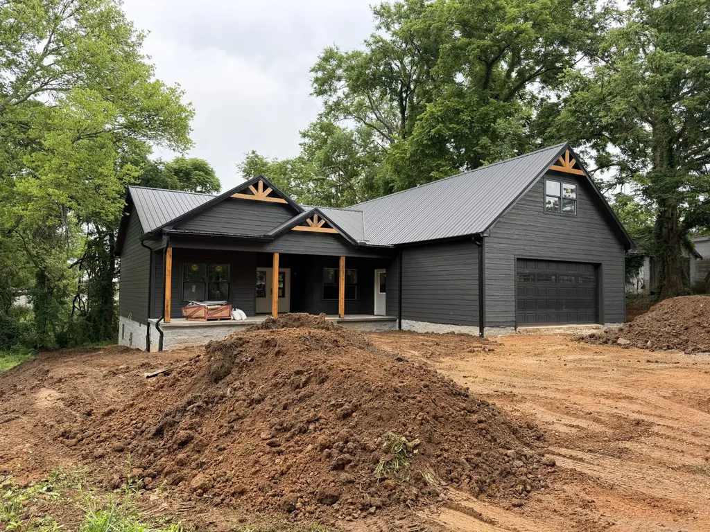 117 Nall Avenue Centerville TN 37033