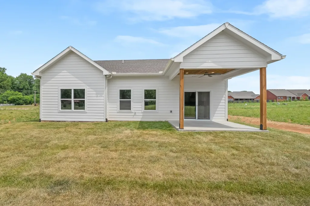 56 Deer Valley Circle Winchester TN 37398