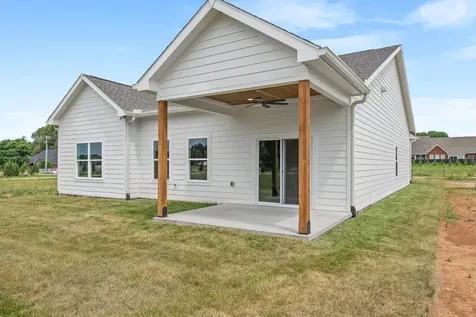 56 Deer Valley Circle Winchester TN 37398