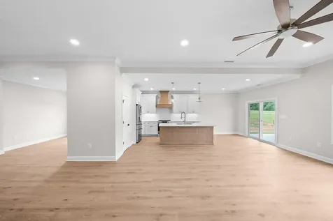 56 Deer Valley Circle Winchester TN 37398