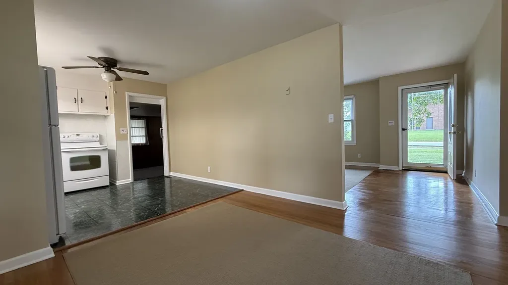 1102 W Lincoln Street Tullahoma TN 37388