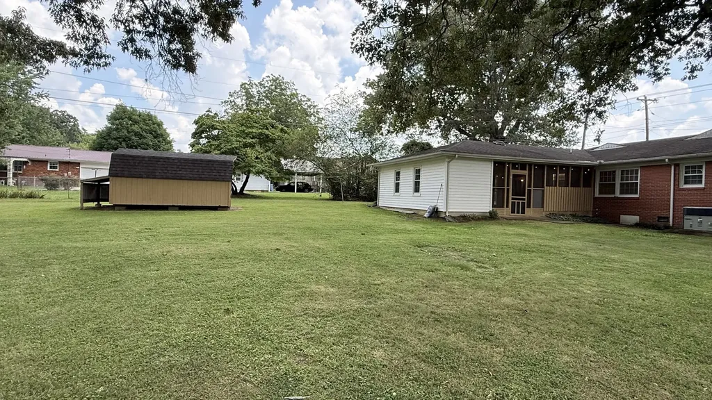 1102 W Lincoln Street Tullahoma TN 37388