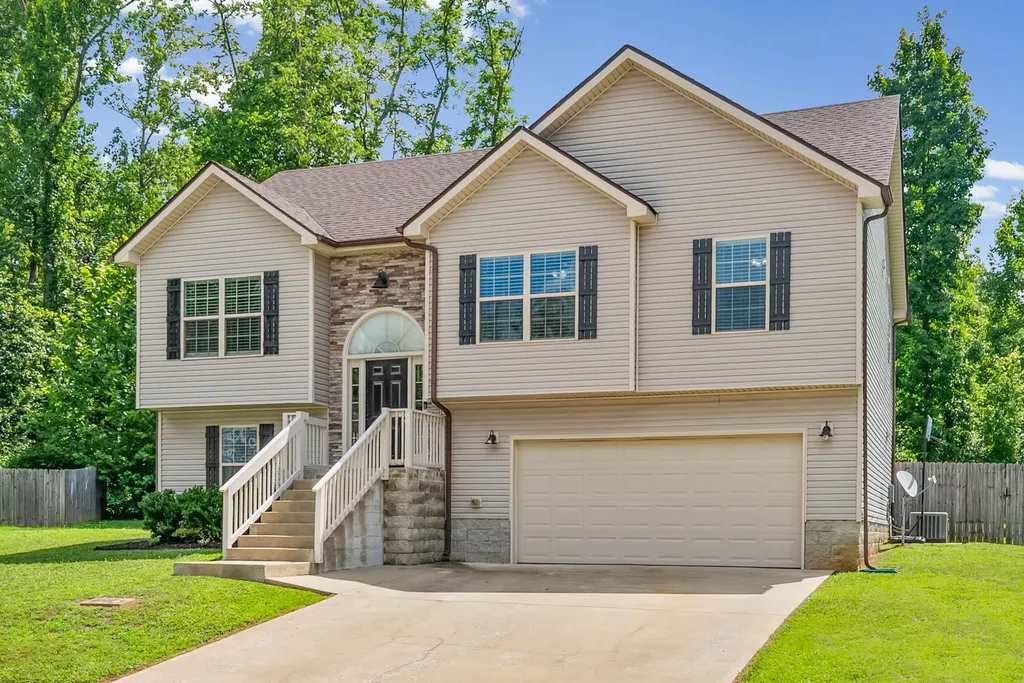 1672 Putnum Drive Clarksville TN 37042