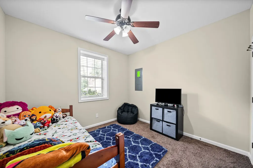 1672 Putnum Drive Clarksville TN 37042