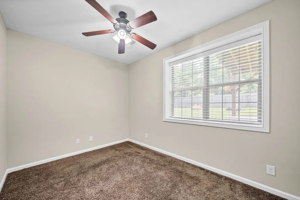 1672 Putnum Drive Clarksville TN 37042