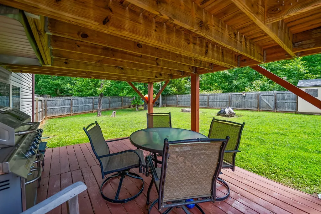 1672 Putnum Drive Clarksville TN 37042