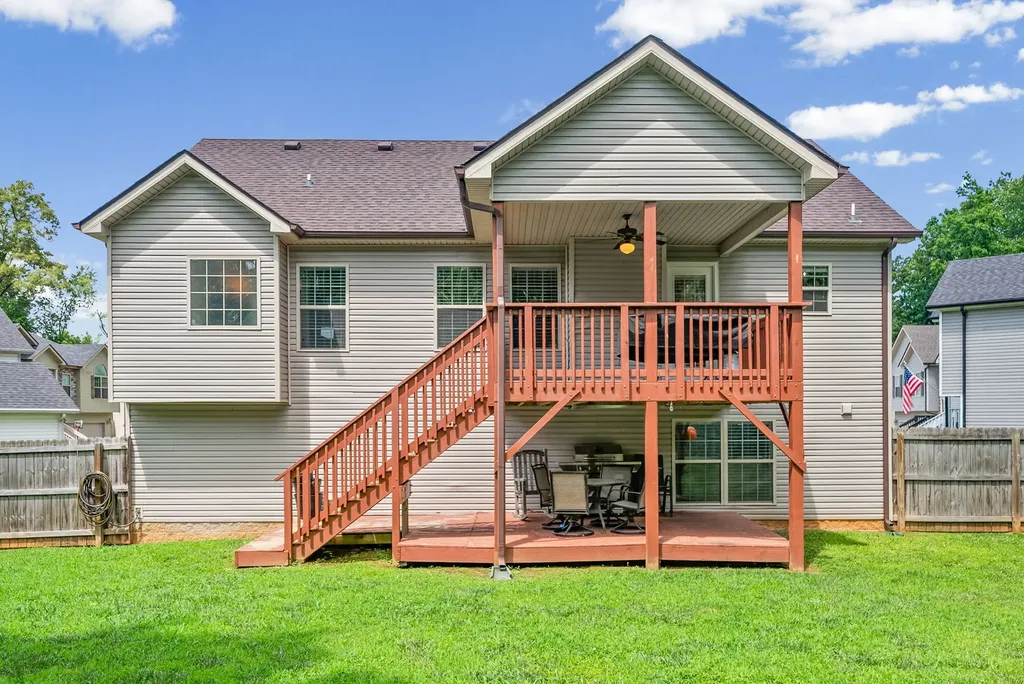 1672 Putnum Drive Clarksville TN 37042