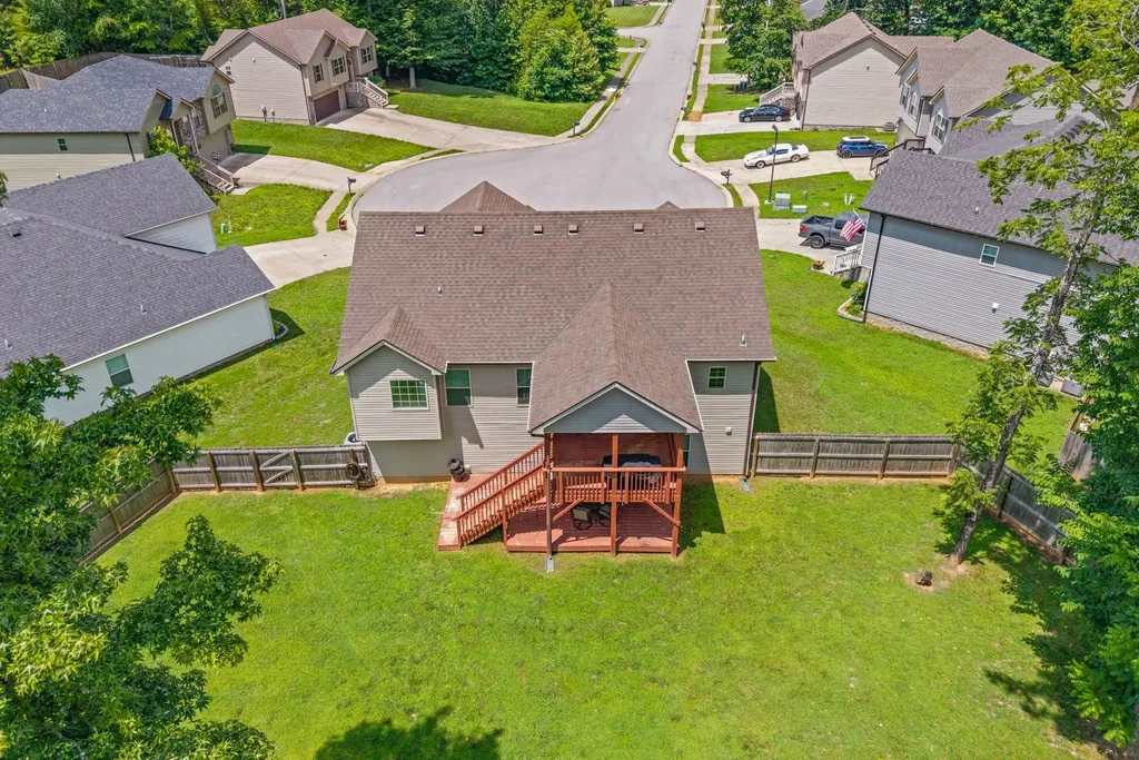 1672 Putnum Drive Clarksville TN 37042