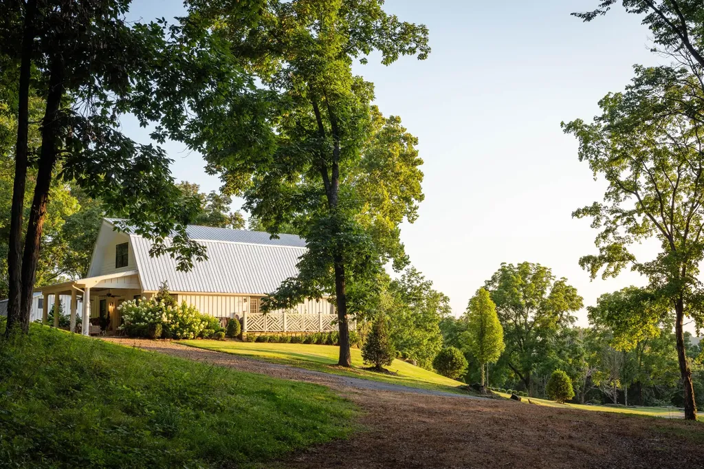 3353 Foster Chapel Road Columbia TN 38401