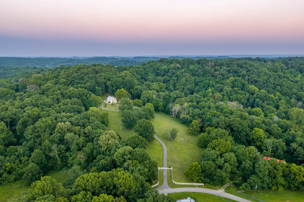 3353 Foster Chapel Road Columbia TN 38401