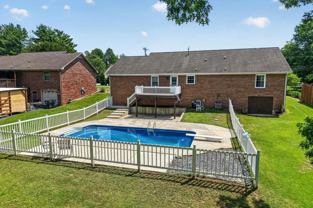 524 Fisk Road Cookeville TN 38501