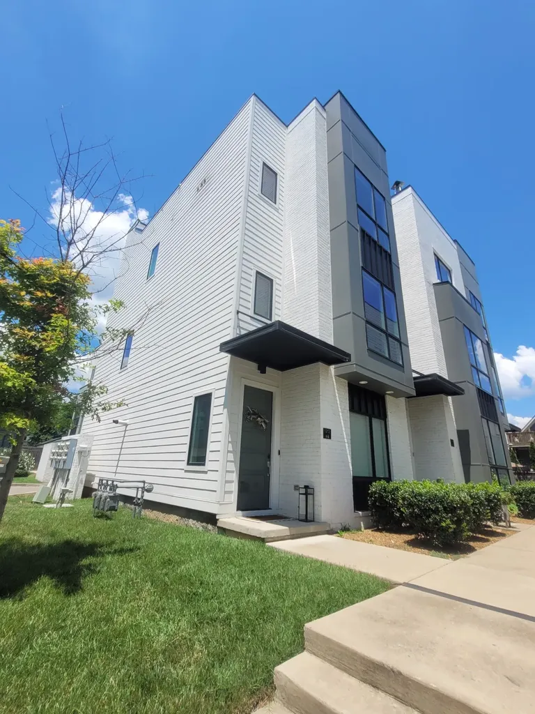 1213 10th Ave, N Nashville TN 37208